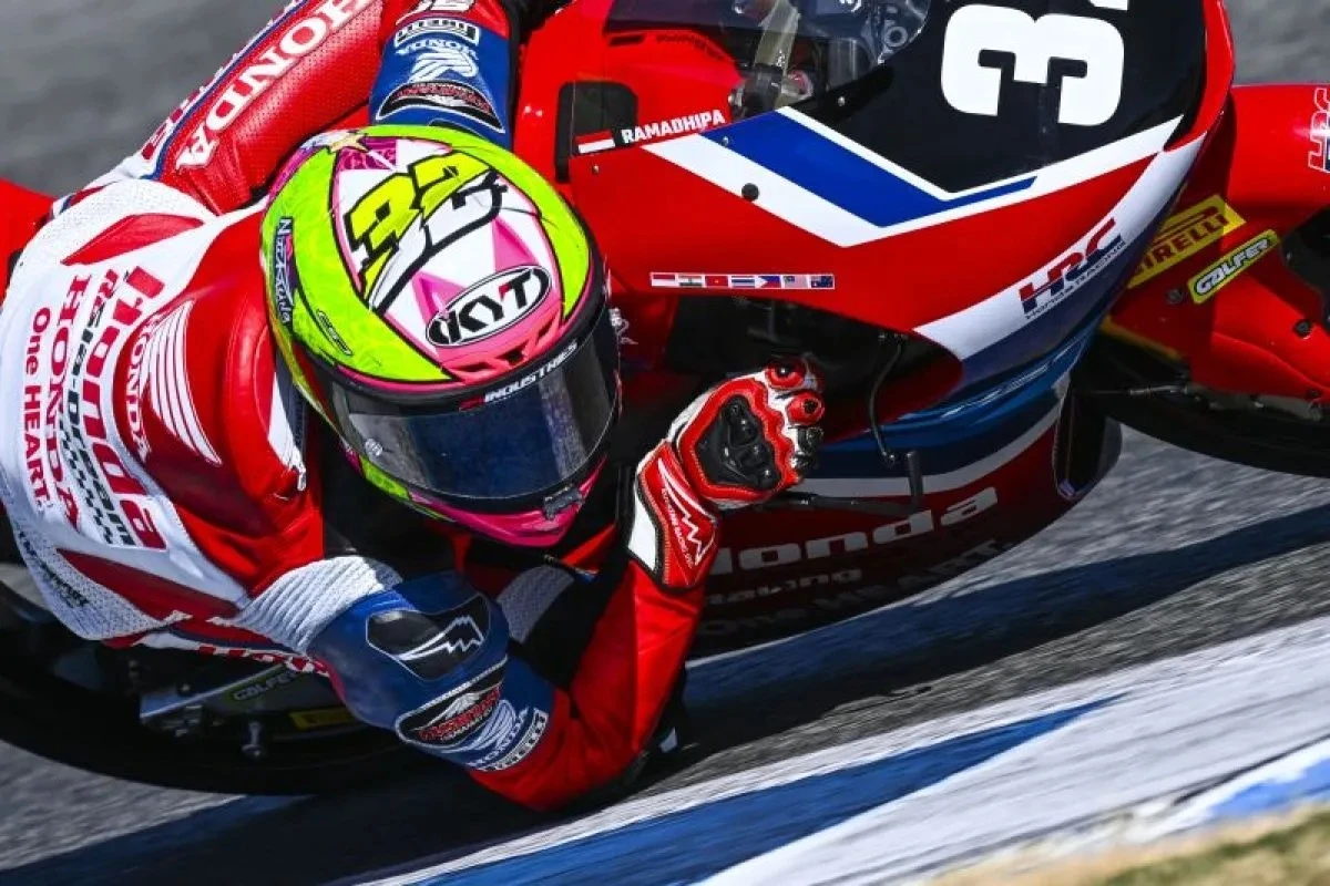 Kiandra Ramadhipa Incar Puncak Klasemen Moto3 Junior di Prancis