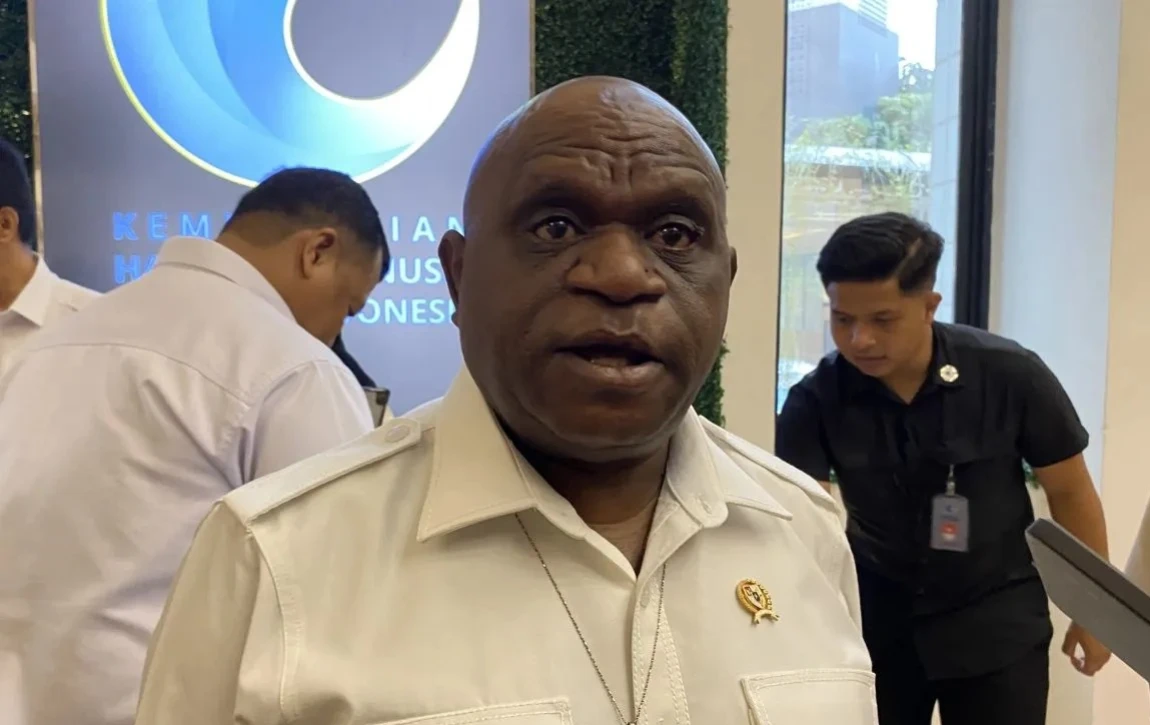 Dinilai Demosi Sepihak, Natalius Pigai Digugat Stafnya ke PTUN Jakarta