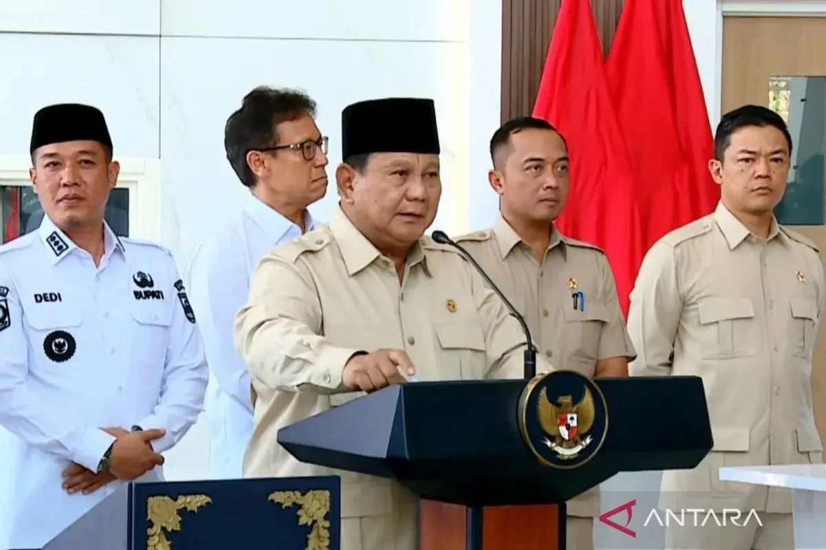 Prabowo Teken Revisi UU Polri, Usia Pensiun Perwira Naik