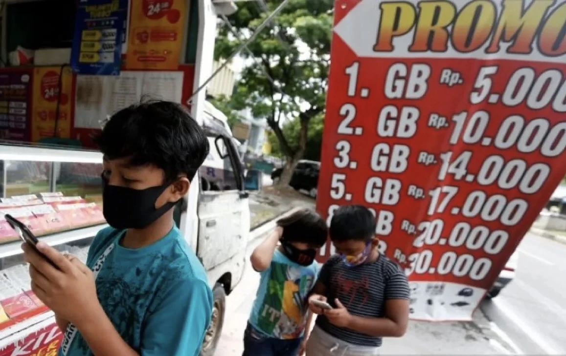 YLKI Desak Komdigi Segera Terapkan Putusan MK soal Kuota Internet Hangus