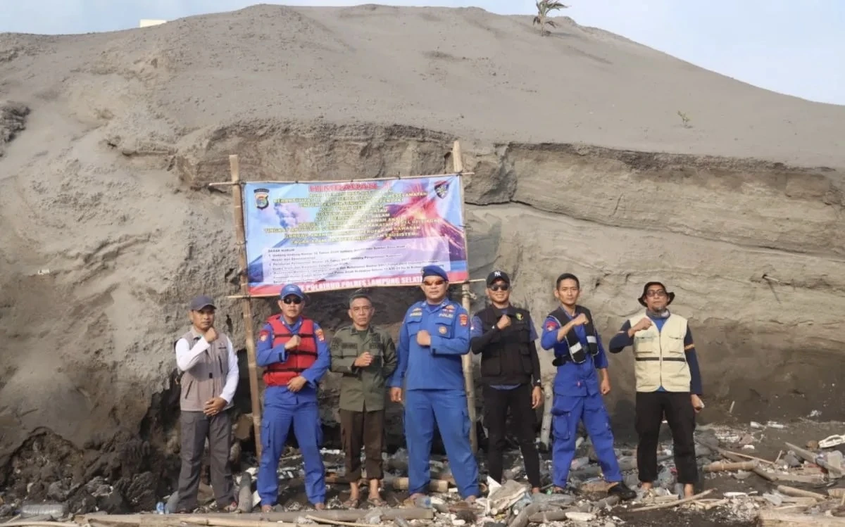 Patroli Zona Bahaya Perairan Anak Krakatau Diperketat
