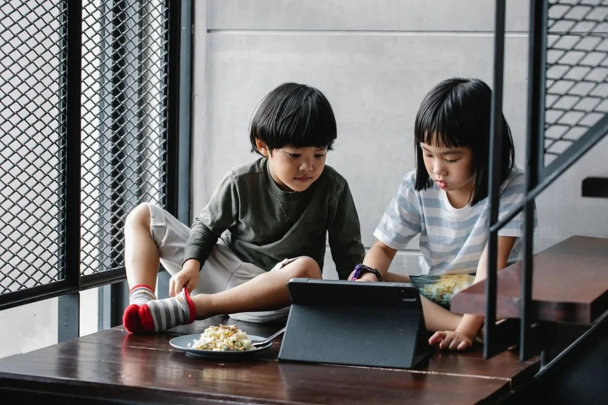 Tingginya Screen Time Pada Anak Picu Krisis Kesehatan Mental