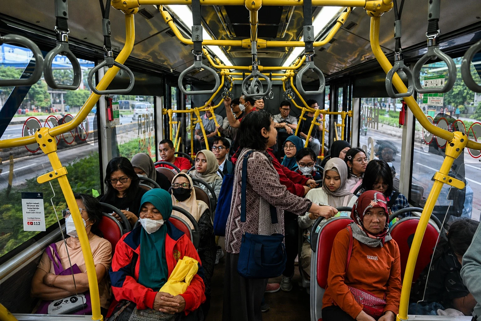 Pengguna TransJabodetabek Minta DKI dan Jabar Bersinergi Jaga Tarif Tetap Terjangkau