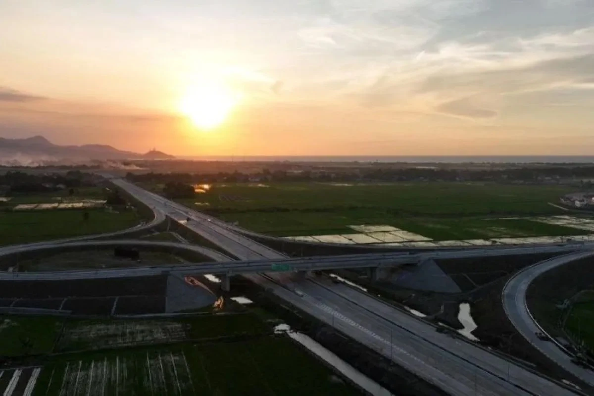 Tol Prosiwangi Suko-Paiton 24 Km Rampung, Operasi Tunggu Simpang Gending