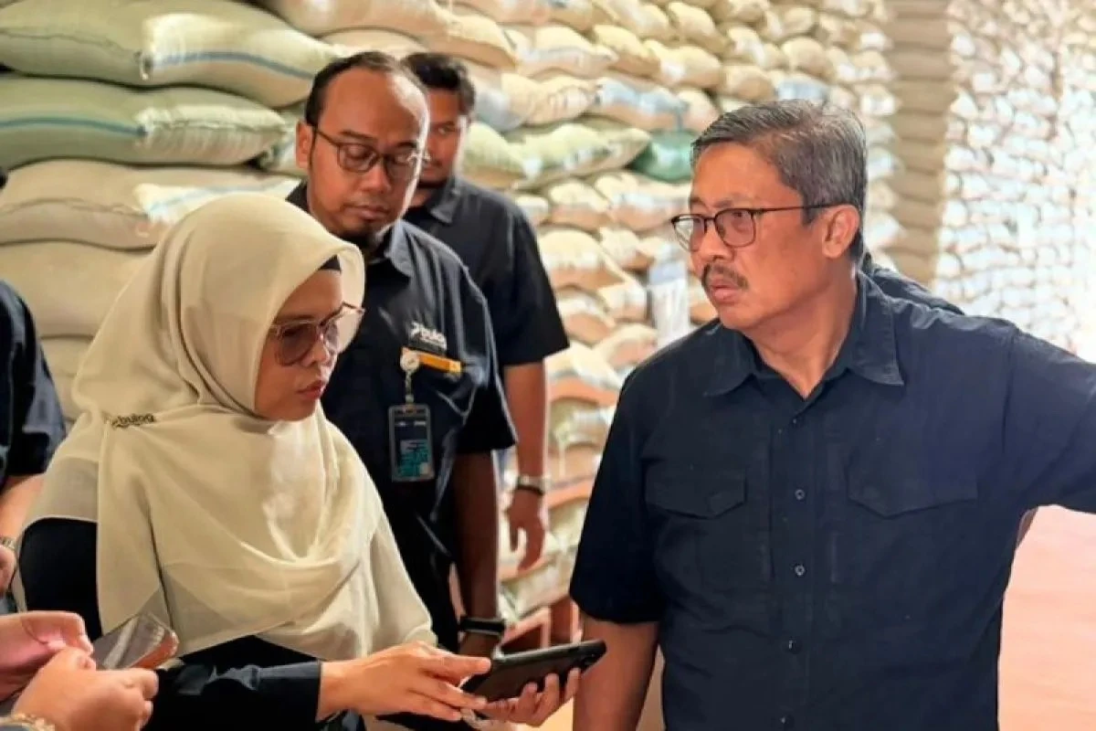 Direktur Pengadaan Perum Bulog Prihasto Setyanto