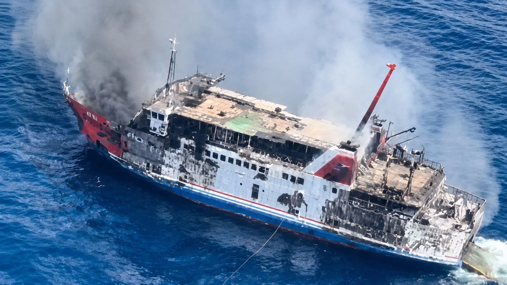 kapal terbakar