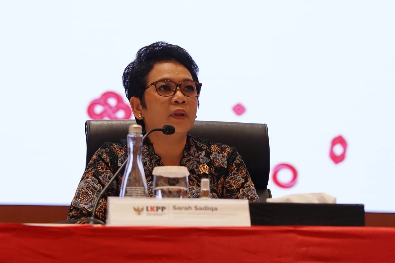 Kepala LKPP Sarah Sadiqa