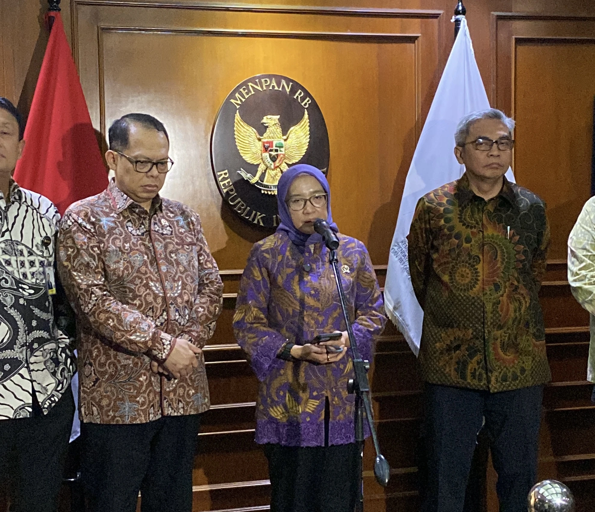 Timnas PK Awasi Ketat Risiko Korupsi MBG dan Koperasi Desa Merah Putih