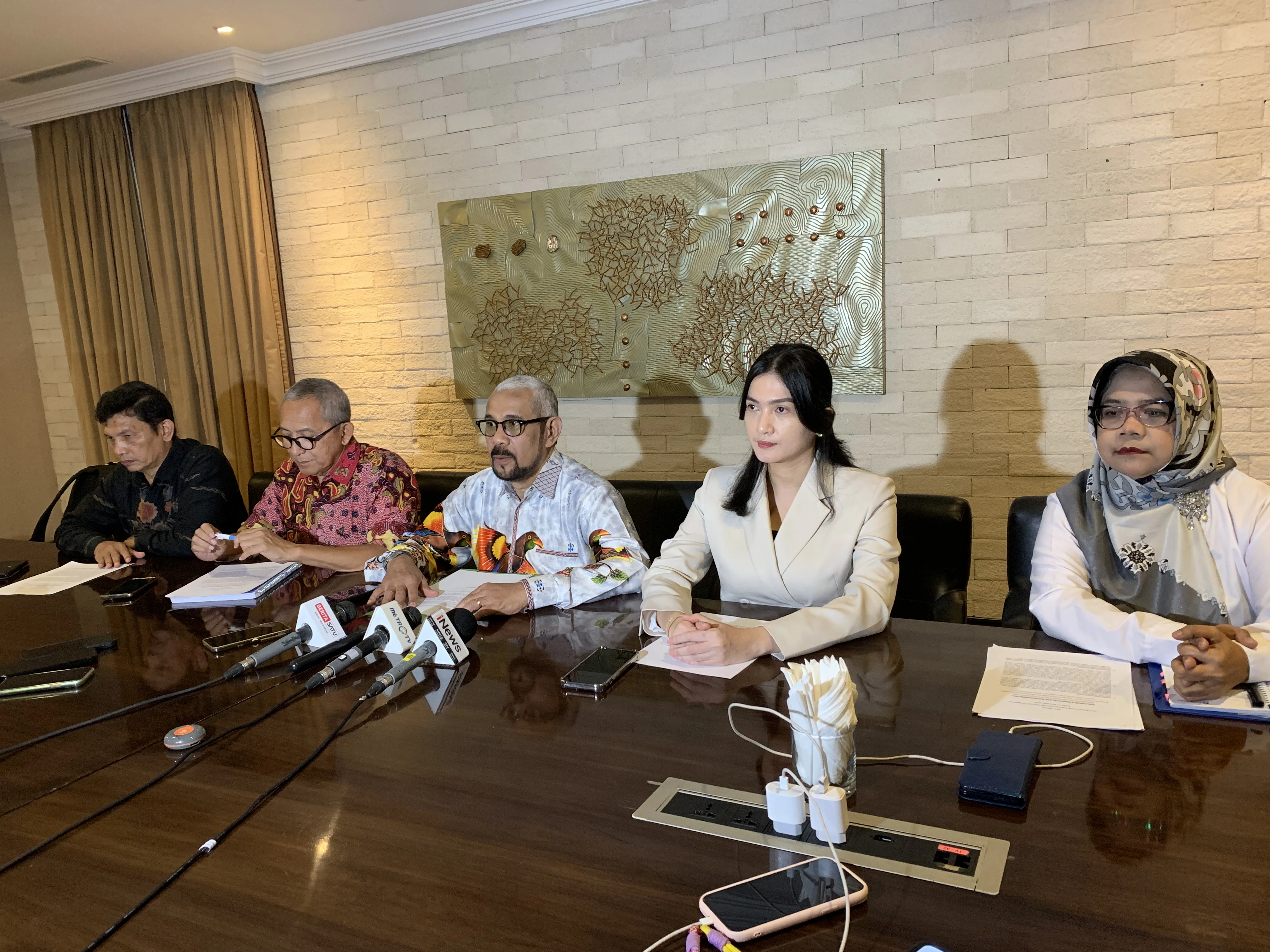 Kuasa Hukum: Bukti Check In Tak Terkait Kematian Arya Daru