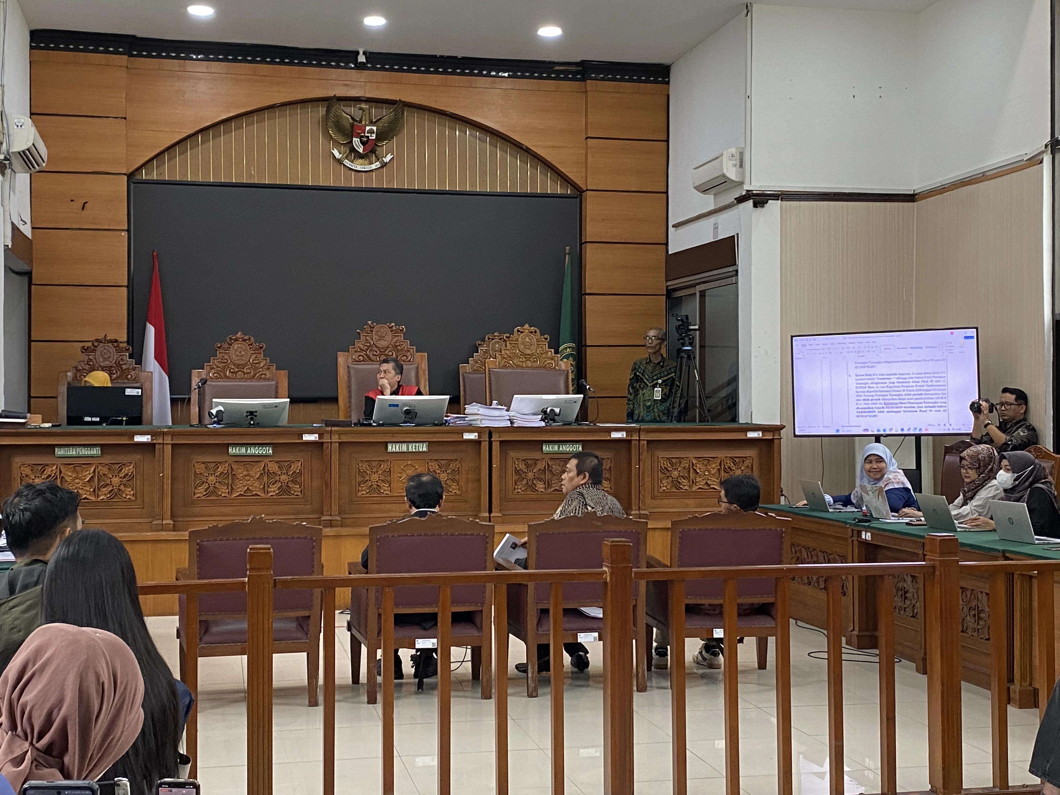 Sebut Kebijakan Yaqut tentang Kuota Haji Tak Otomatis Batal, Ahli: Uji ke MA atau Tegur Atasannya