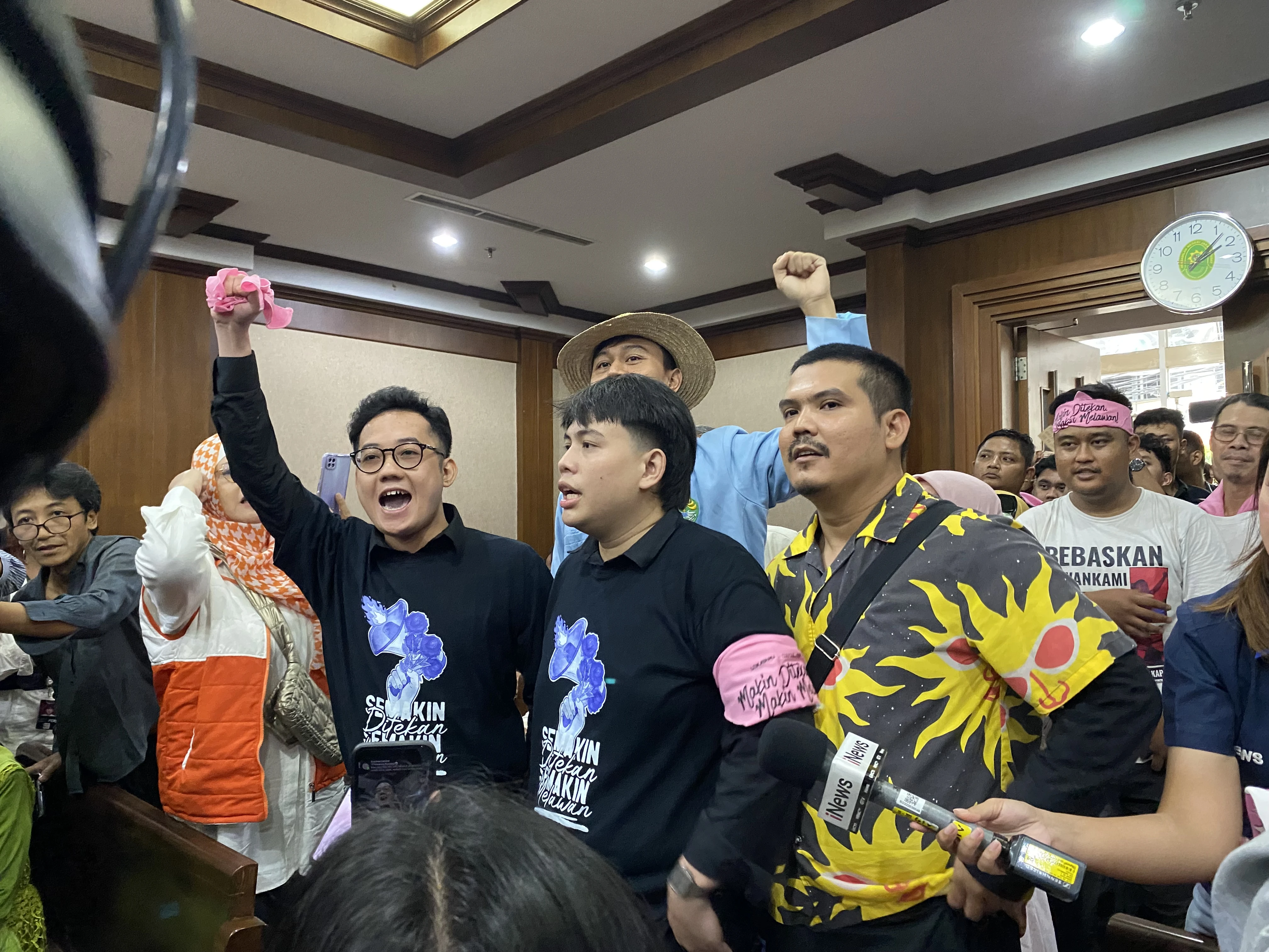 Dinyatakan Tak Bersalah, Delpedro Marhaen dkk Divonis Bebas