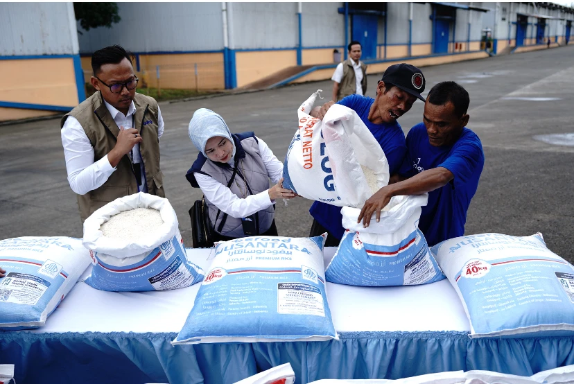 Beras yang akan diekspor untuk Jemaat Haji Indonesia