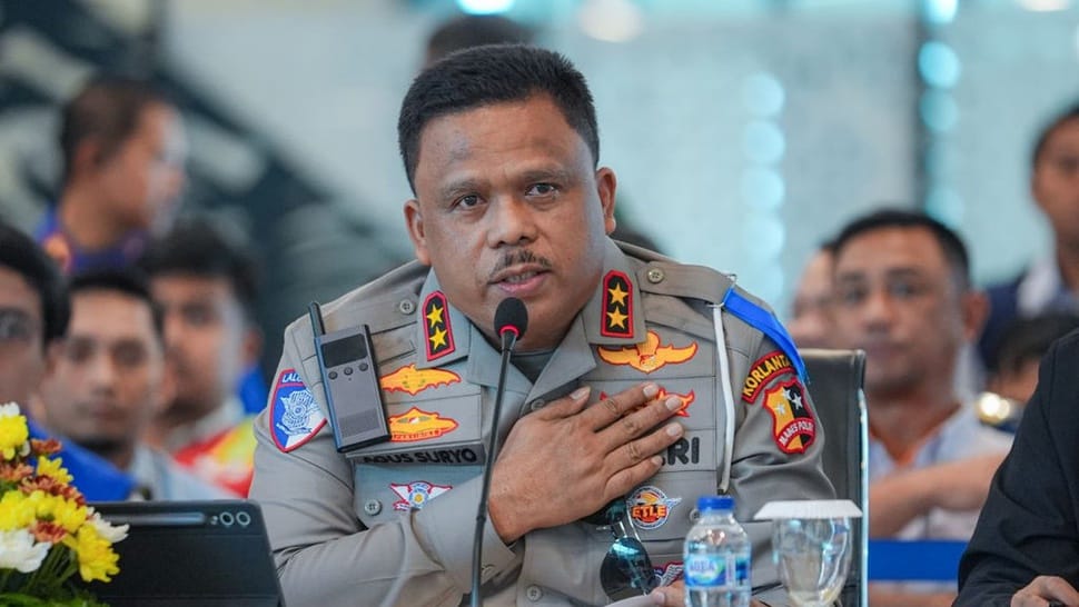 Polri Libatkan Pakar untuk Kaji Ulang Aturan Strobo Pengawalan