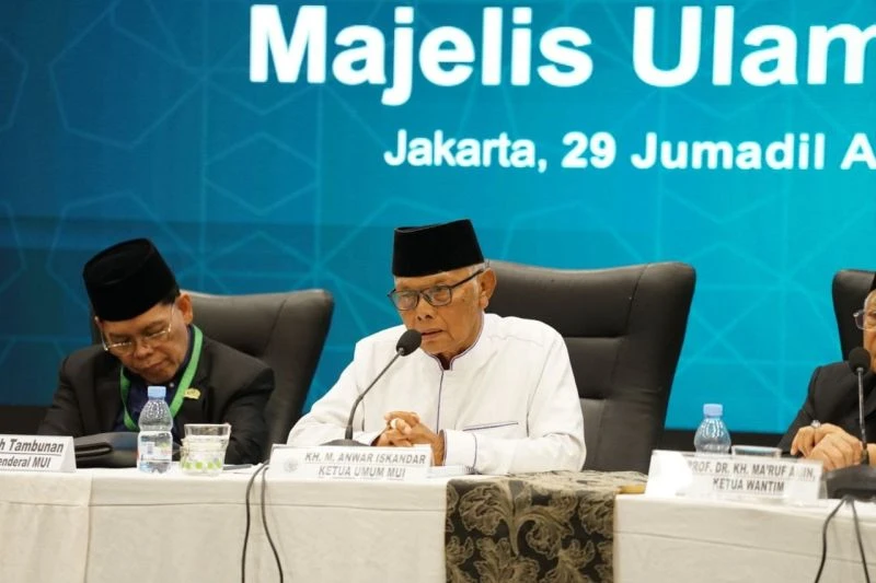KH Anwar Iskandar Kembali Pimpin MUI Periode 2025-2030