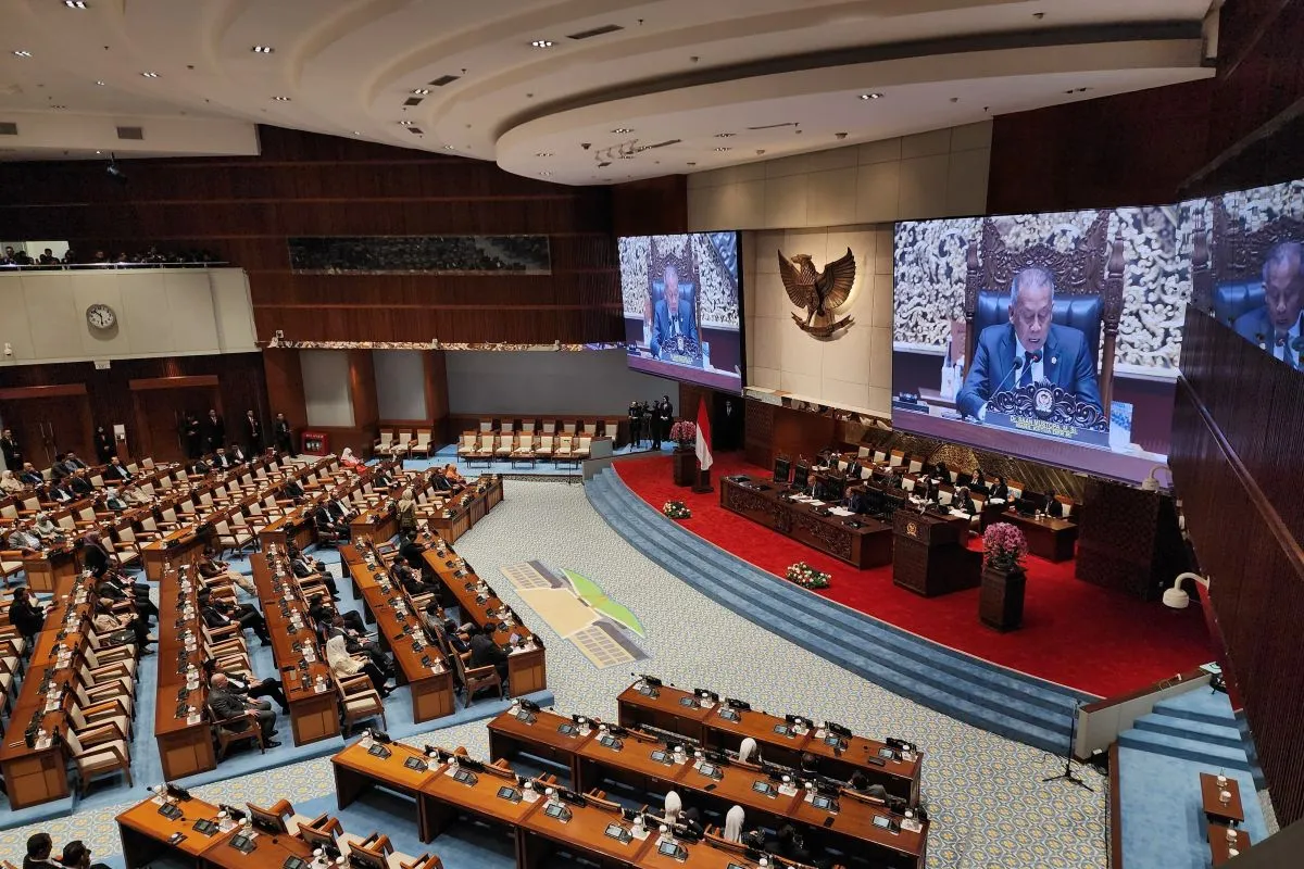 DPR Setujui RUU Kepolisian Jadi Usul Inisiatif Dewan