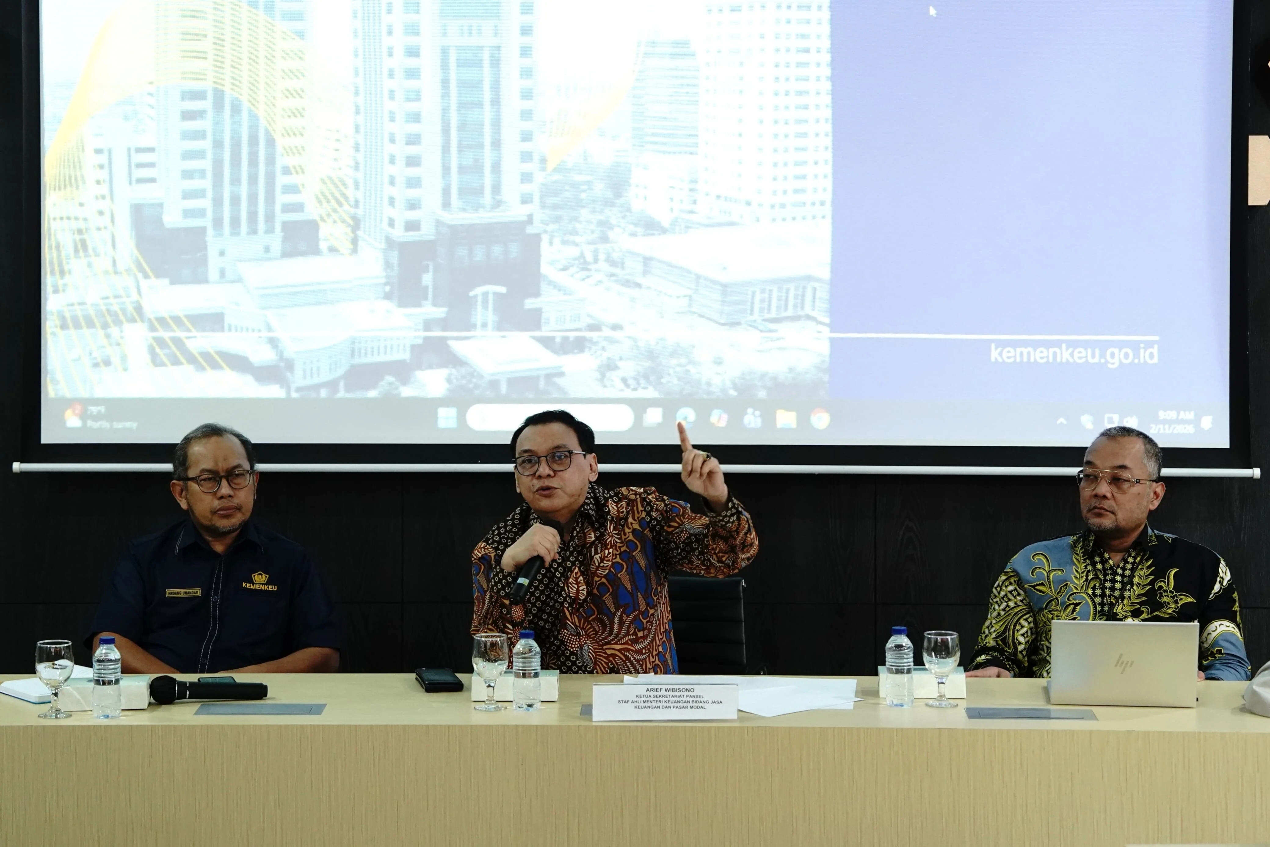 Anti Nepotisme, Pansel Pastikan Calon Petinggi OJK Bebas Kepentingan Politik