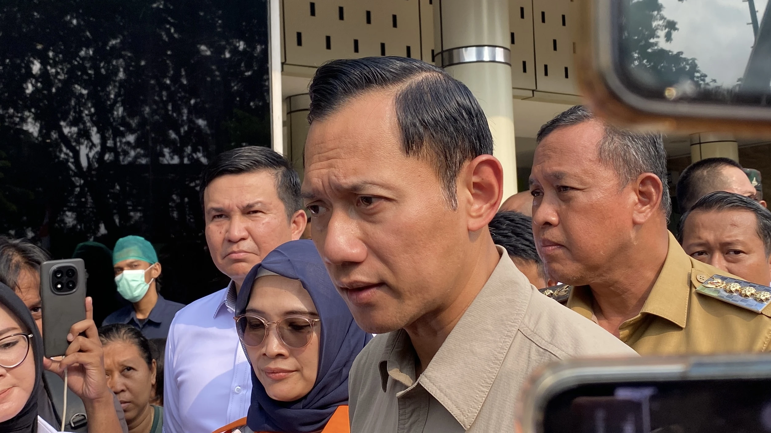Cerita AHY Usai Dialog dengan Korban Tabrakan Kereta Api di Bekasi, Mayoritas Pekerja Perempuan