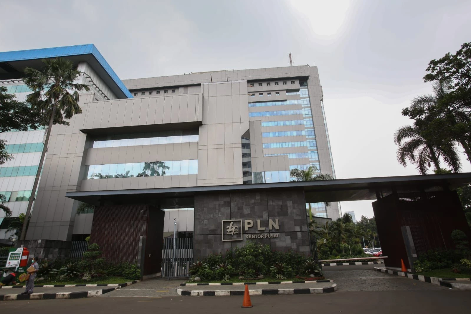 PLN Kena Revisi Outlook Moody’s, Meski Peringkat Utang Tetap Aman