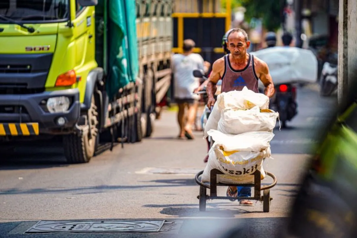 60% Pekerja di Sektor Informal, Lapangan Kerja Stabil di Indonesia Masih Jadi Angan-angan