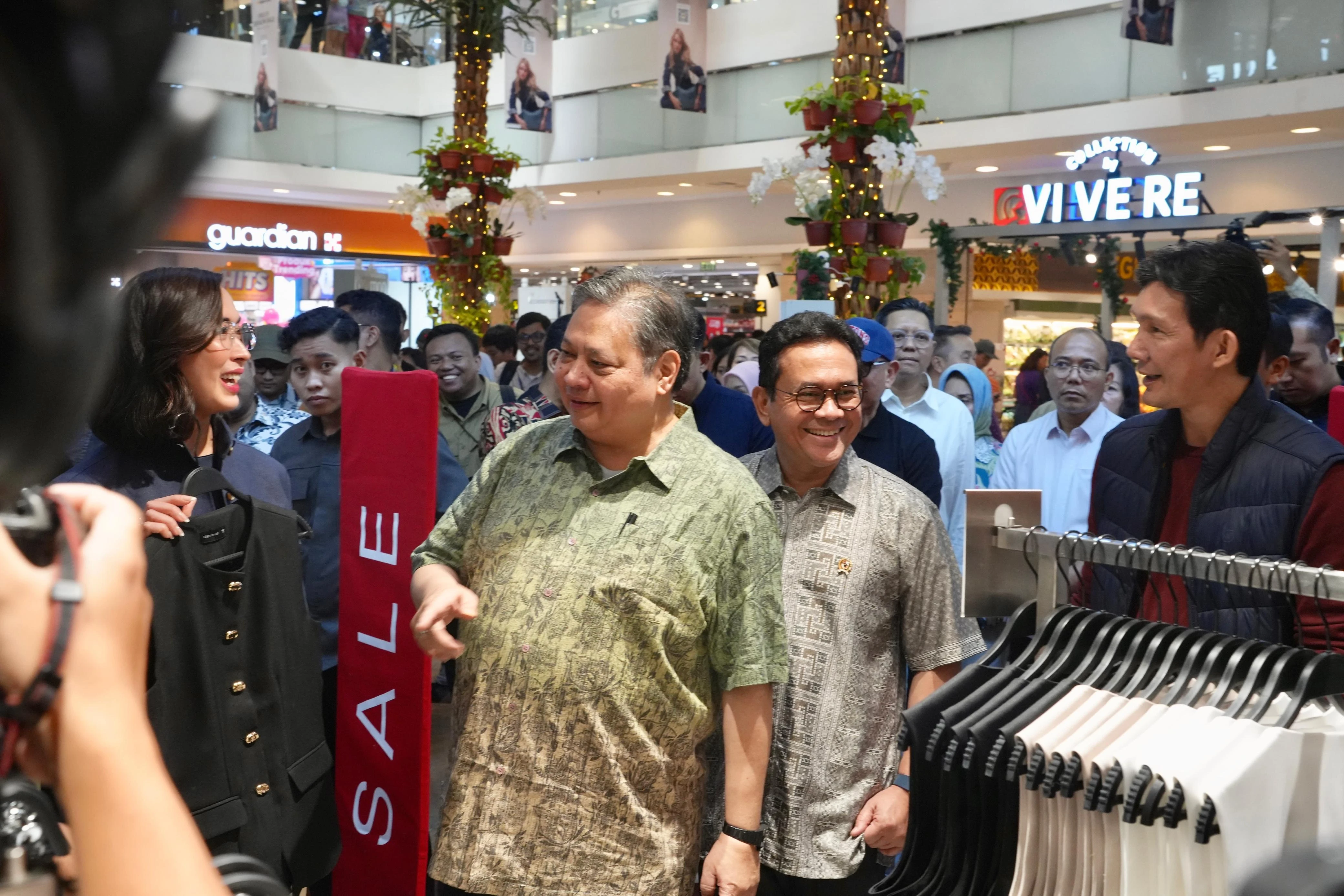 Airlangga: Work From Mall Jadi Strategi Jaga Ekonomi dan Belanja Nasional Selama Libur Nataru