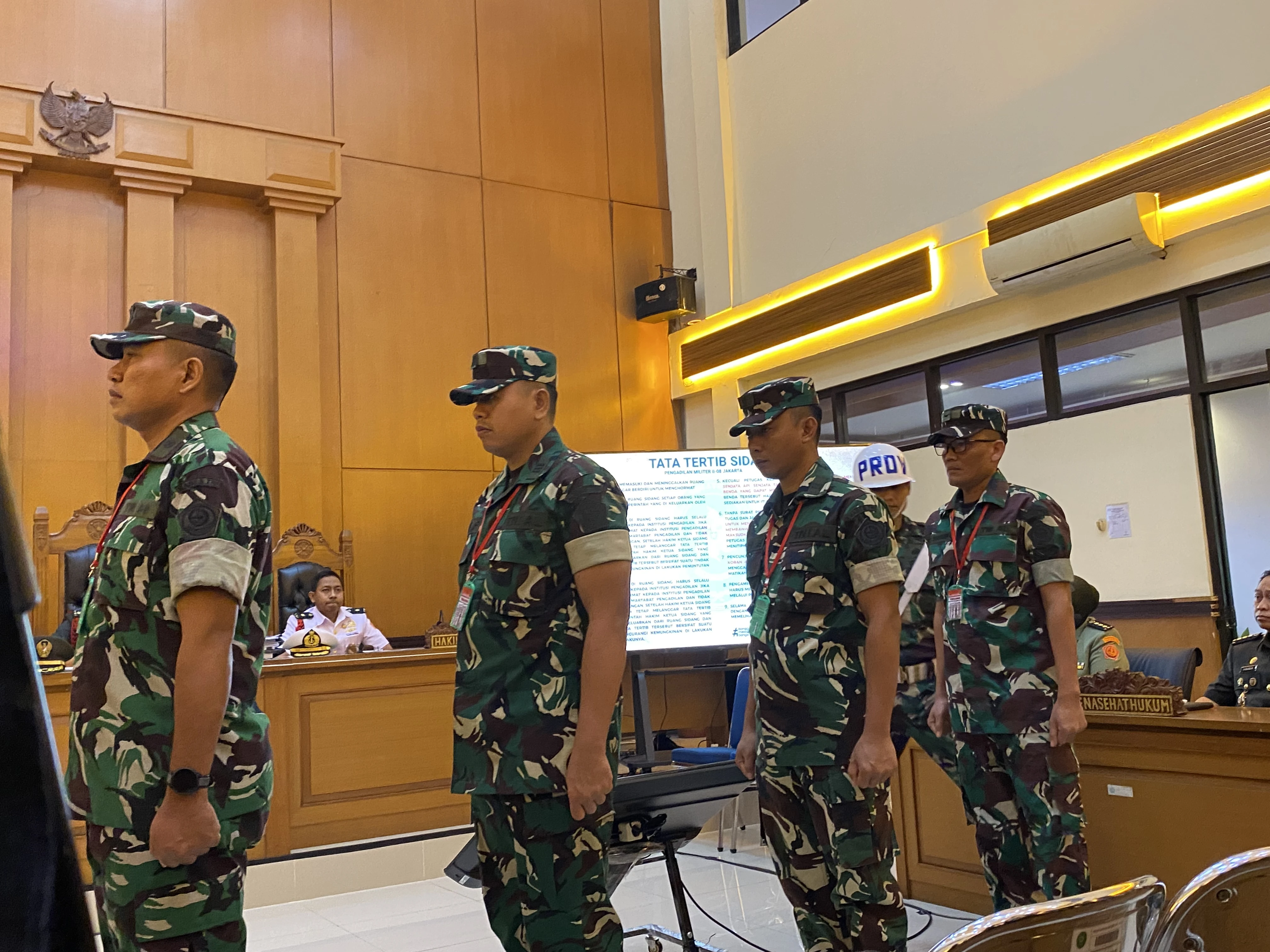 Hakim Perintahkan Pemusnahan Tumblr yang Jadi Wadah Air Keras Pembuat Cacat Andrie Yunus