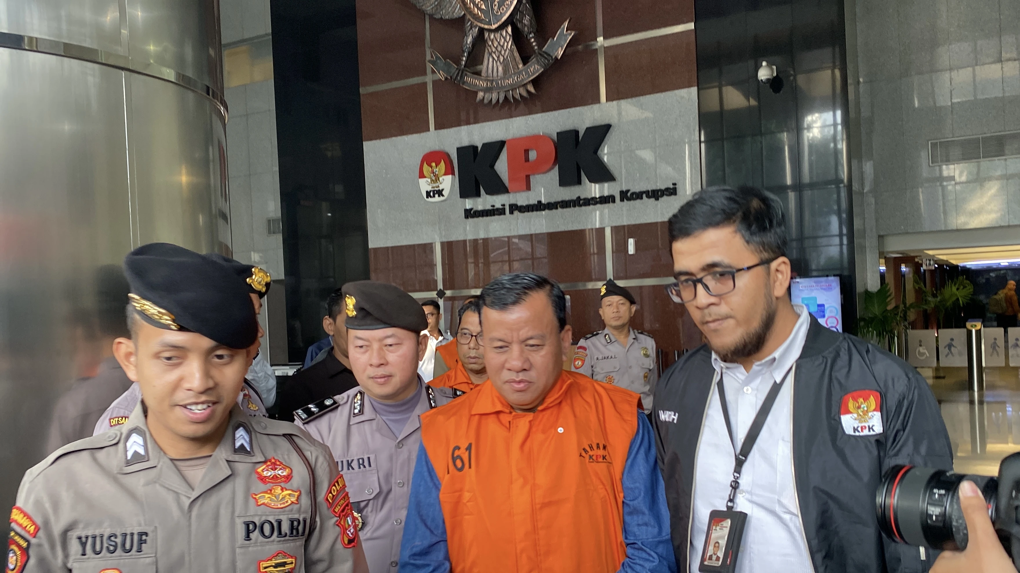 Bantah Berikan Amplop Berisi Dolar ke Menhut, Bupati Kuansing: Bukan Saya yang Ngasih
