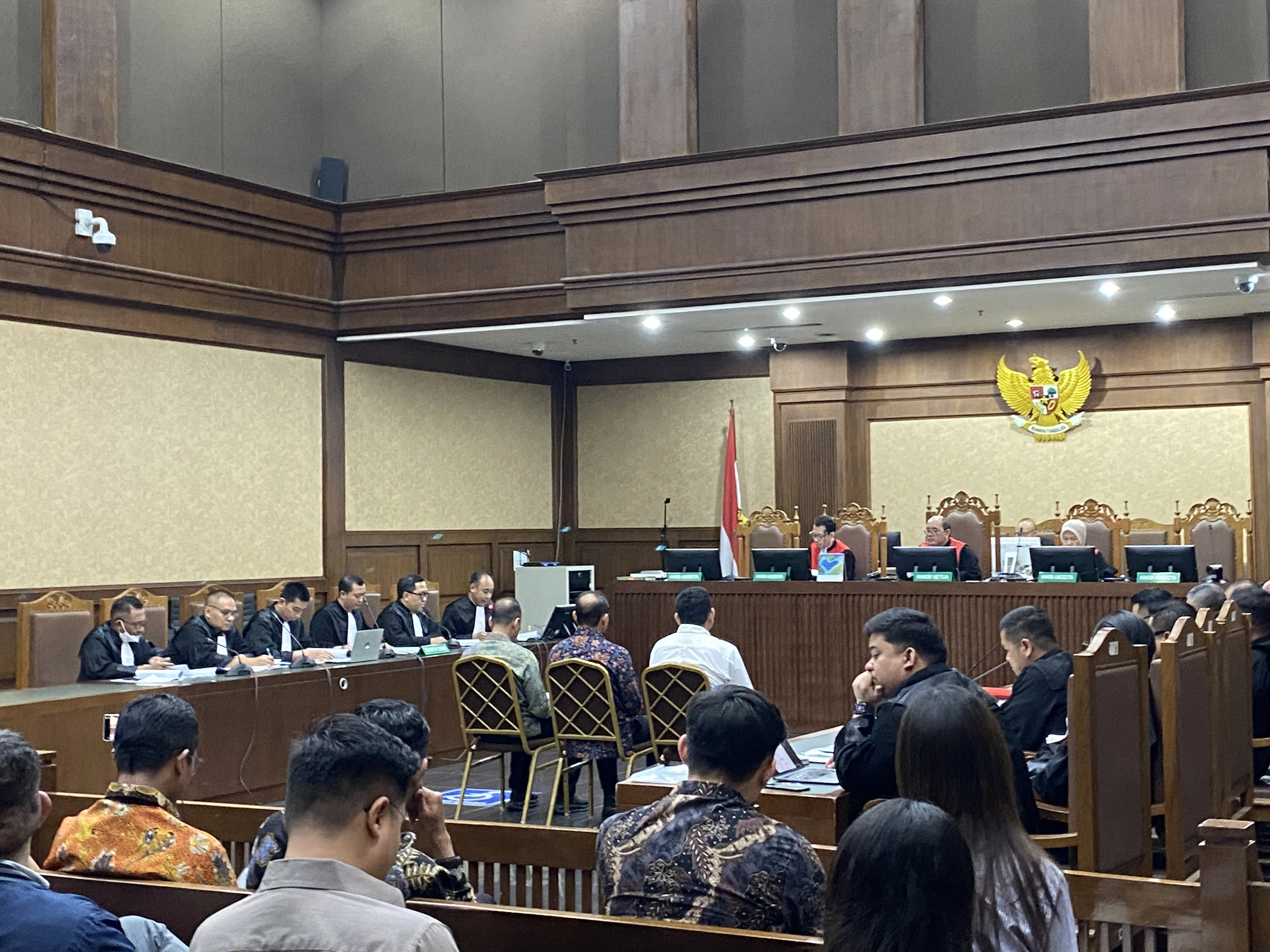 Tiga Pejabat Bea Cukai Juga Didakwa Terima Gratifikasi Rp15,2 Miliar