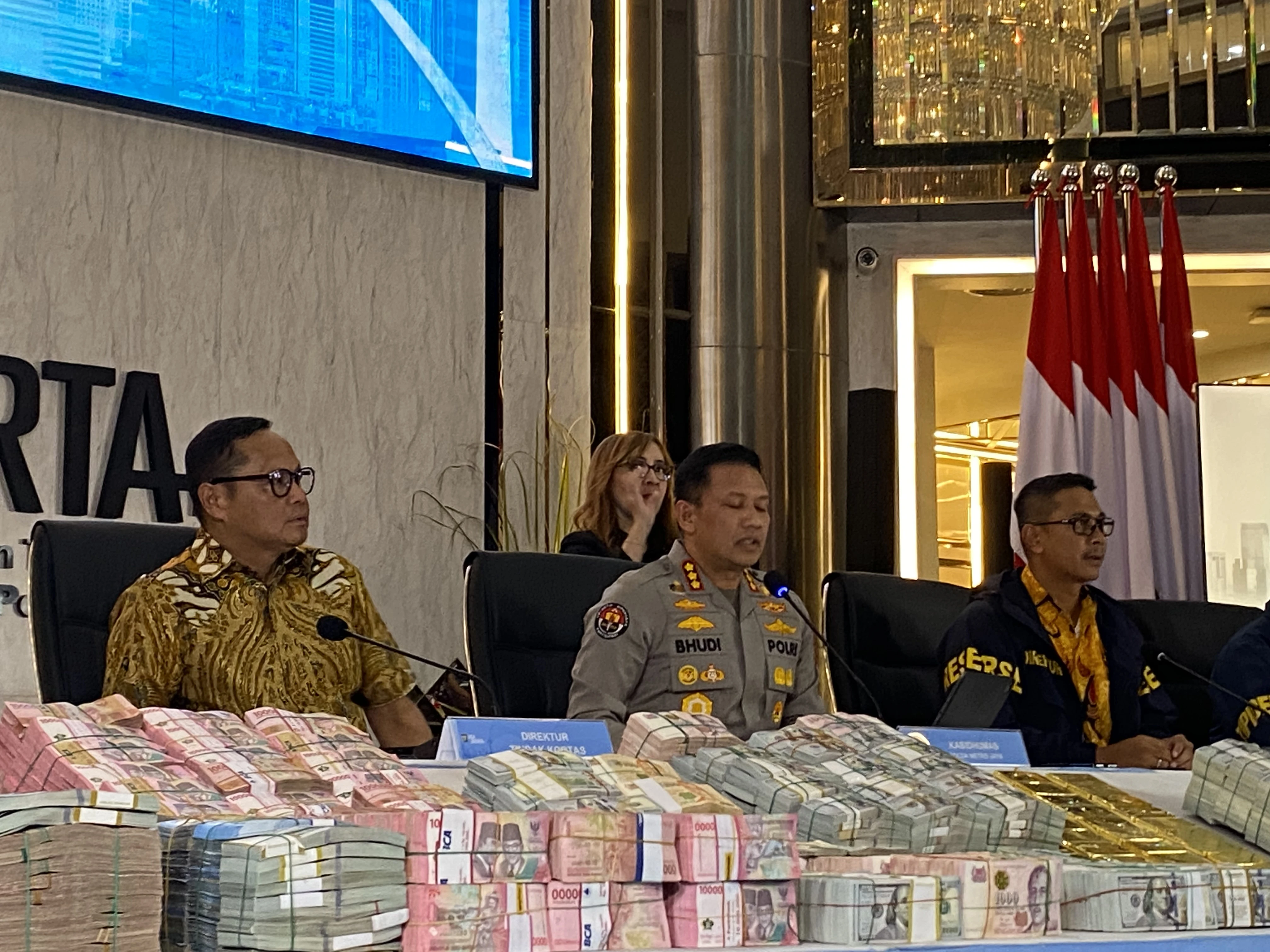 Ogah Tanggapi Statement Febrie, Polisi Sebut Sitaan Emas dan Valas Masih Proses Pembuktian TPPU