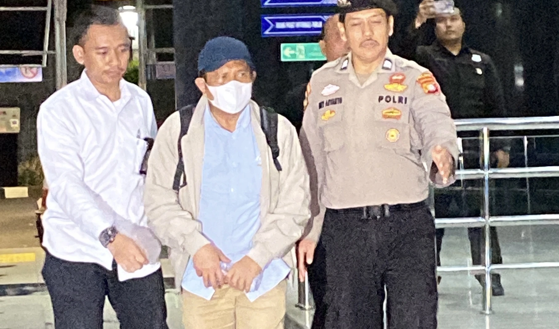 KPK Tahan Bupati Lombok Barat dan 2 Pihak Lainnya Kasus Korupsi Suap dan Kepentingan