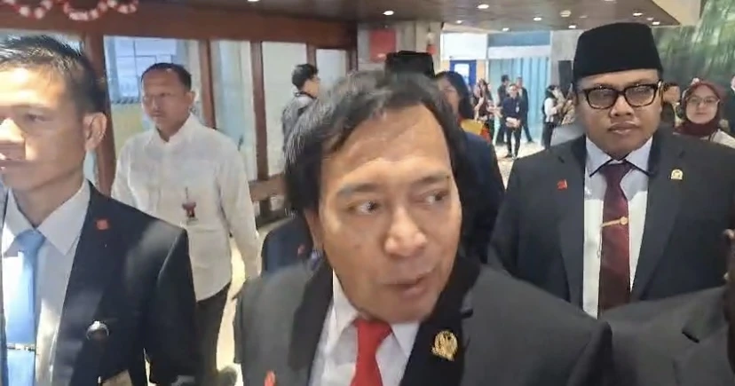 Komeng Sentil MBG: Programnya Bagus, yang Kerja Enggak Benar