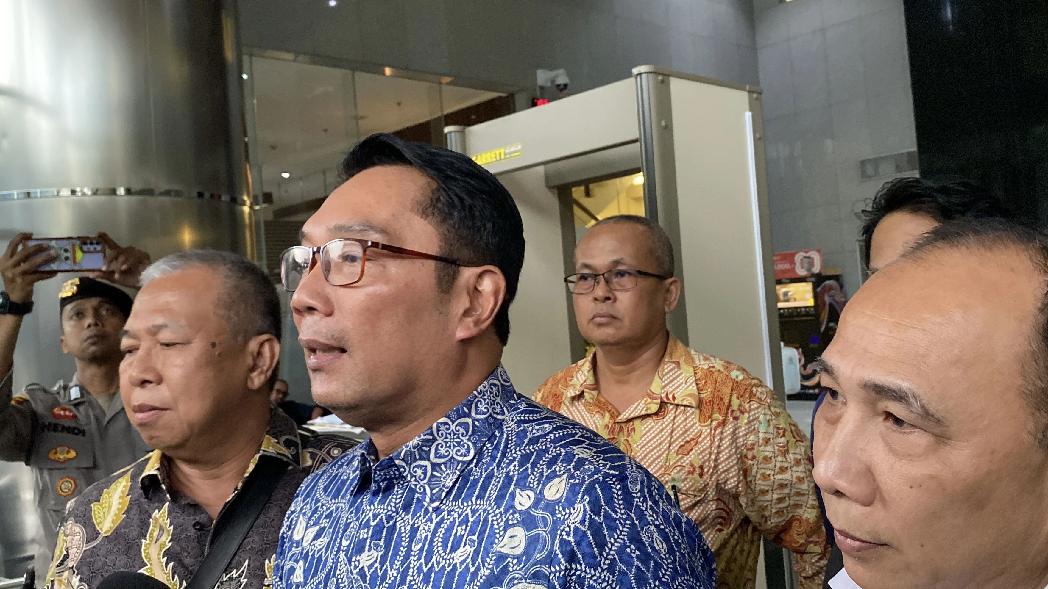 Diperiksa 6 Jam, Ridwan Kamil Ungkap Bahagia Jalani Pemeriksaan di KPK