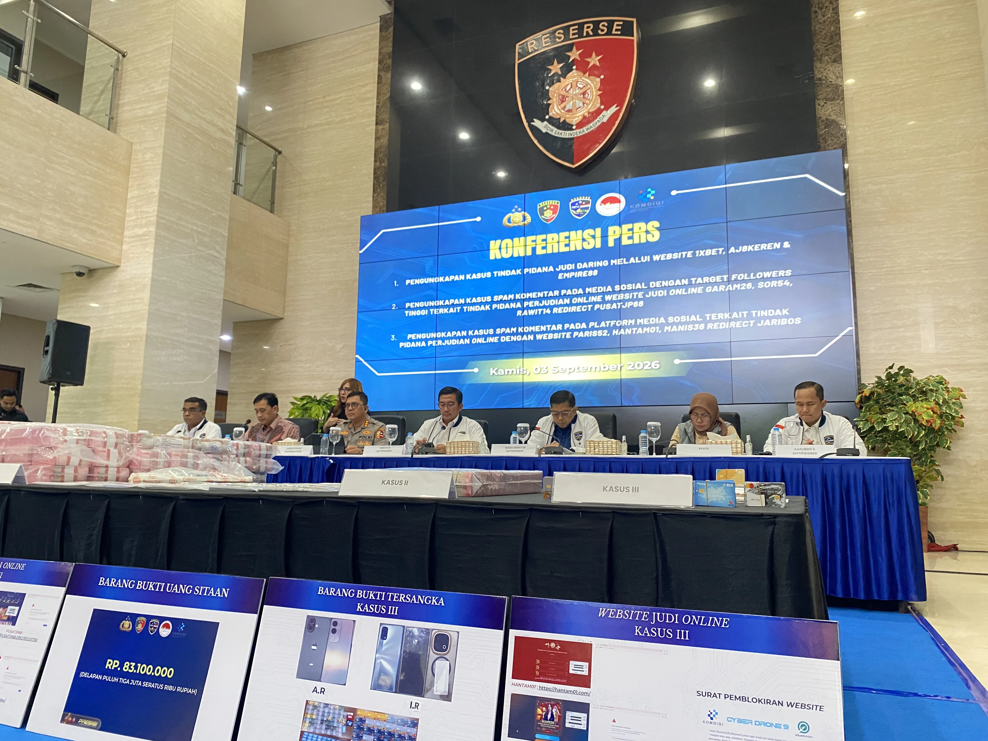Komdigi Blokir 8,8 Juta Konten Judi Online, PPATK Siap Lacak Aliran Dana