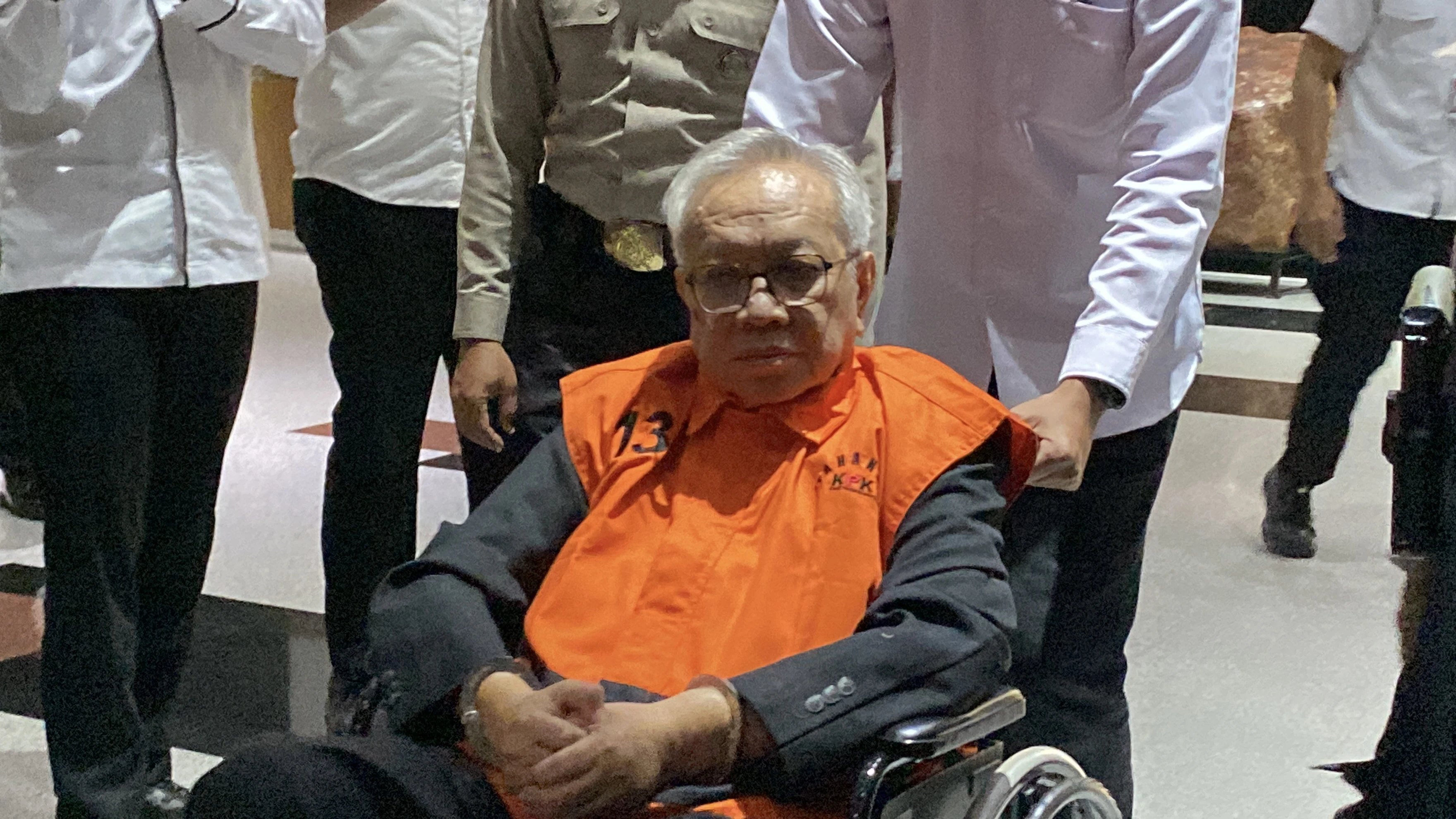 KPK Menahan Chrisna Damayanto Perkara Suap Pengadaan Katalis