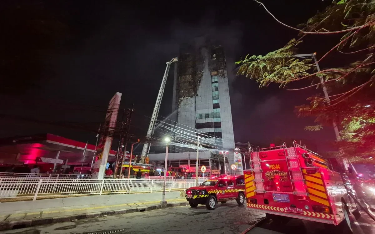 Kebakaran Gedung Bapenda DKI, Api Lahap Lantai 11-16