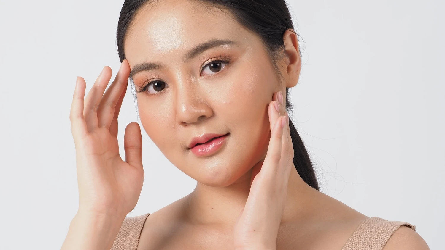 Kulit Dehidrasi? Ini Penyebab, Ciri-Ciri, dan Tips Mengatasinya