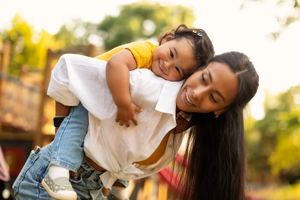 Ibu Single Parent Sudah Cukup Lelah, Jangan Tambah Bebannya dengan Stigma
