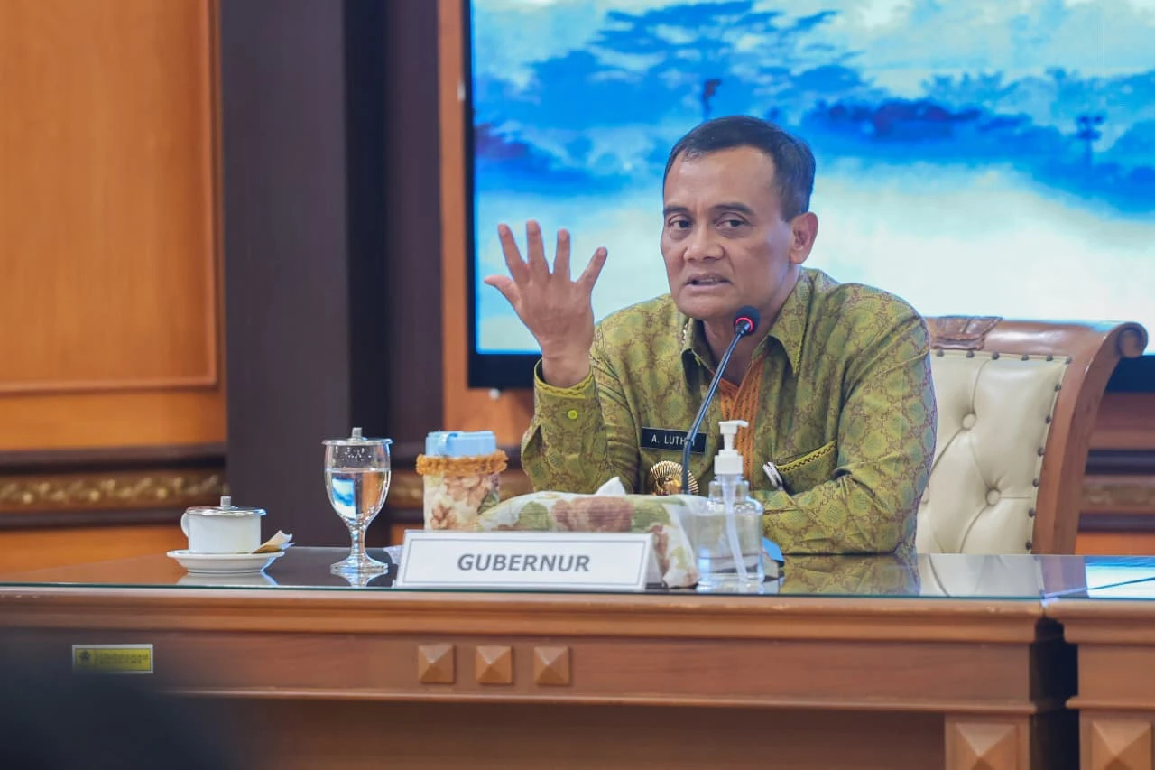 Gubernur Jateng Minta Percepatan Pembenahan Logistik Laut di Wilayahnya
