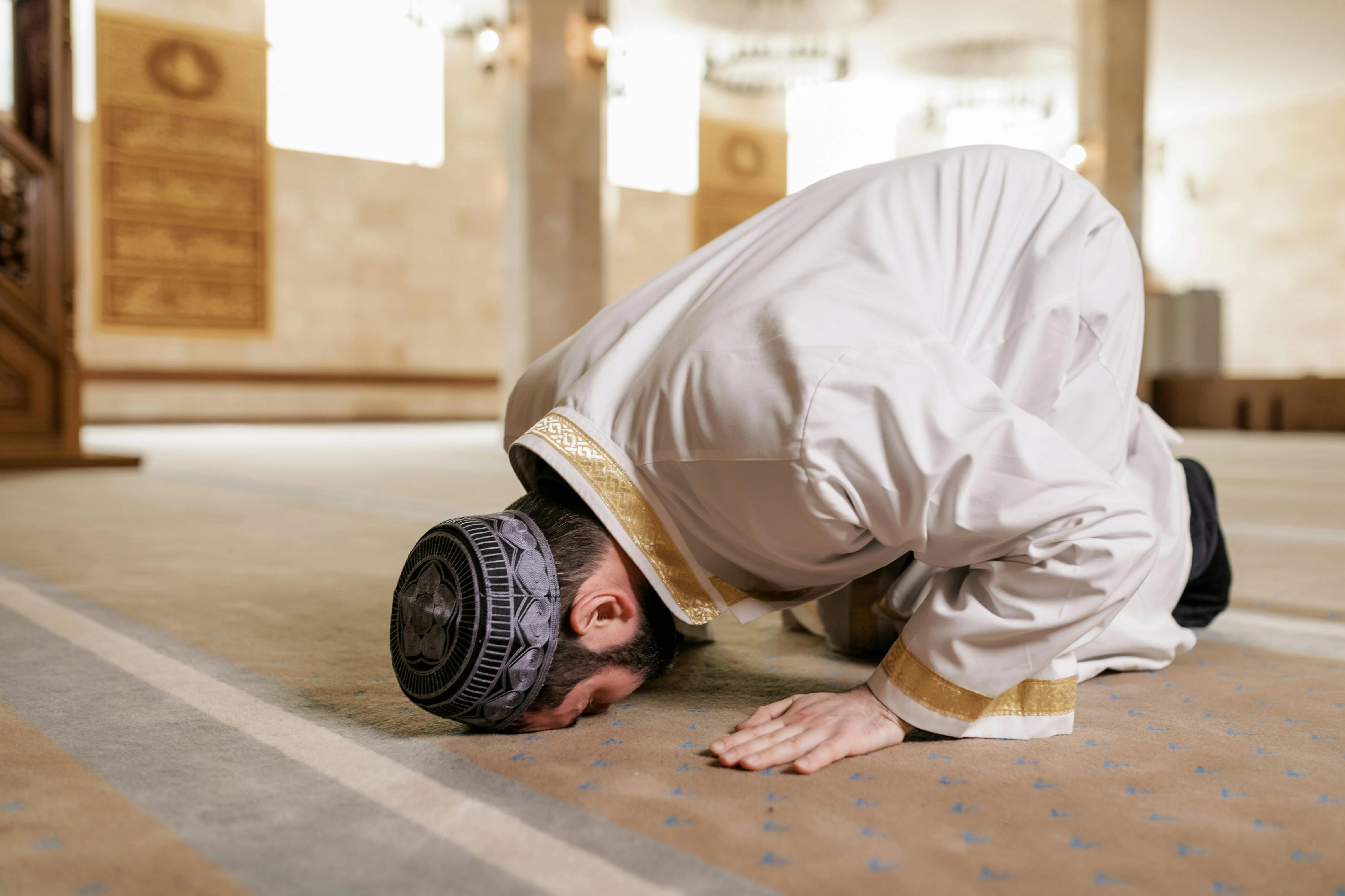 Panduan Lengkap Salat Witir: Niat, Tata Cara, dan Doa Setelahnya