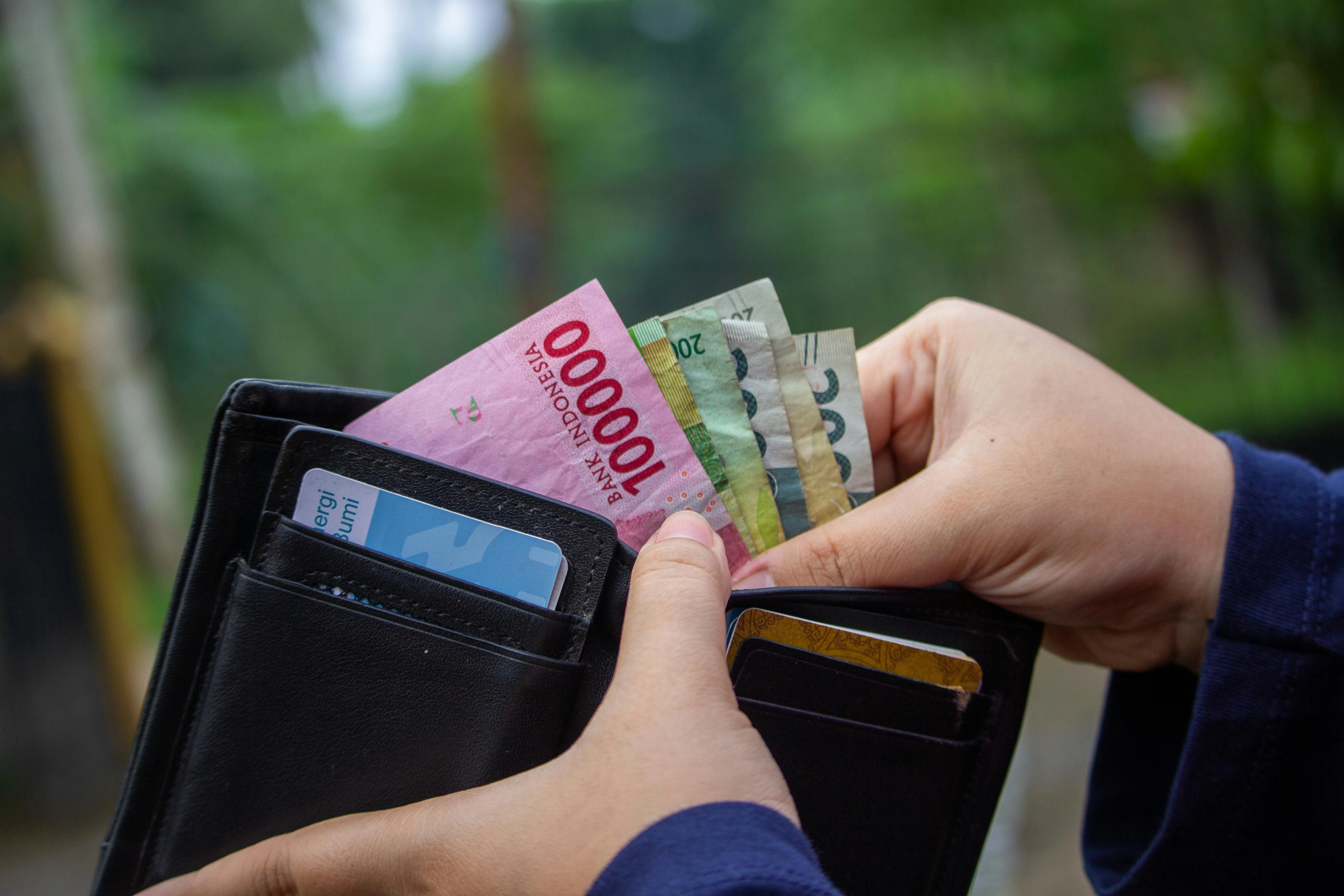 Purbaya Resmi Bebaskan PPh 21 bagi Pekerja dengan Gaji Rp10 Juta ke Bawah