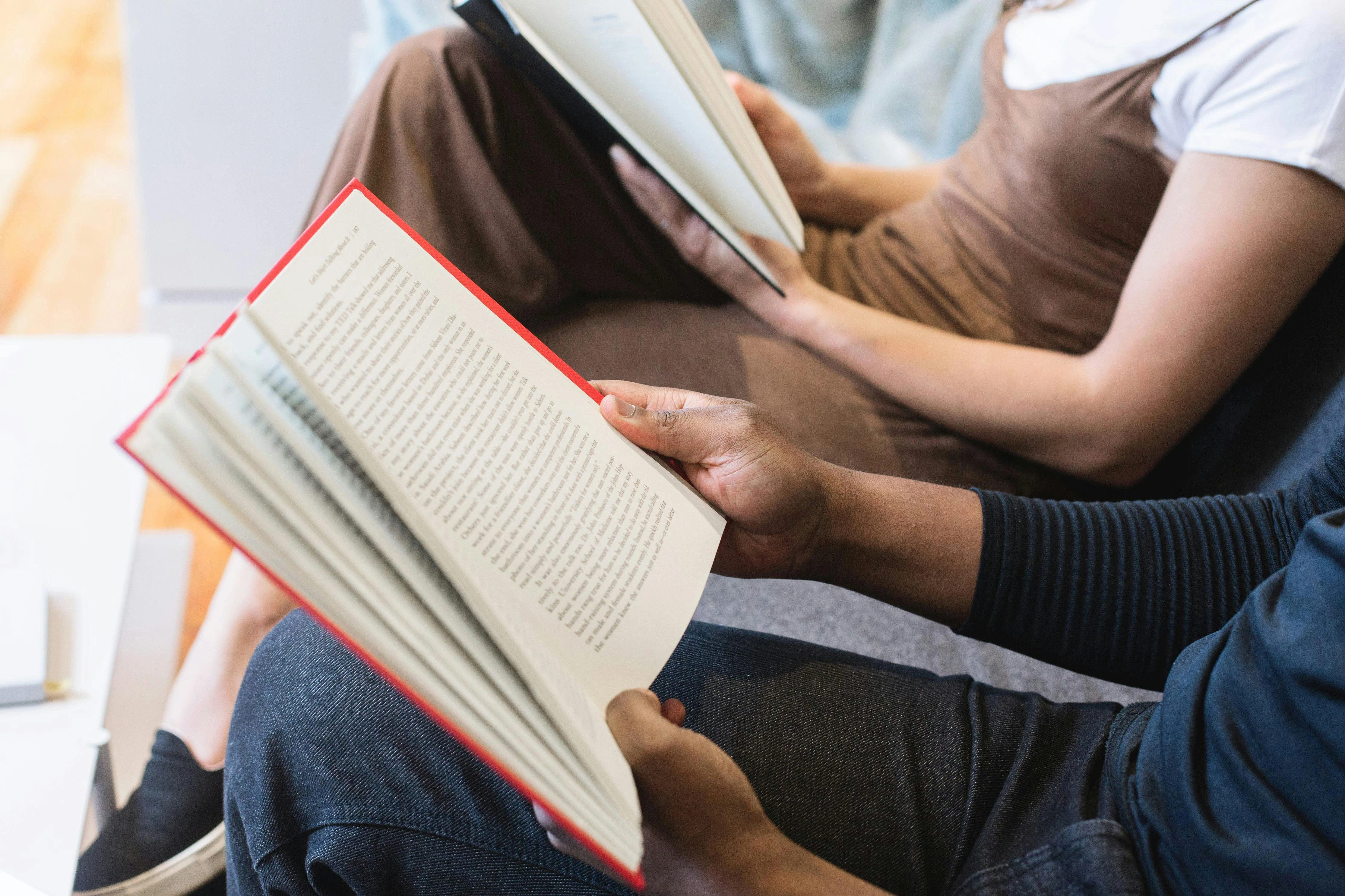 Survei: Gen Z Jadi Generasi Paling Rajin Baca, Salip Milenial dan Gen X