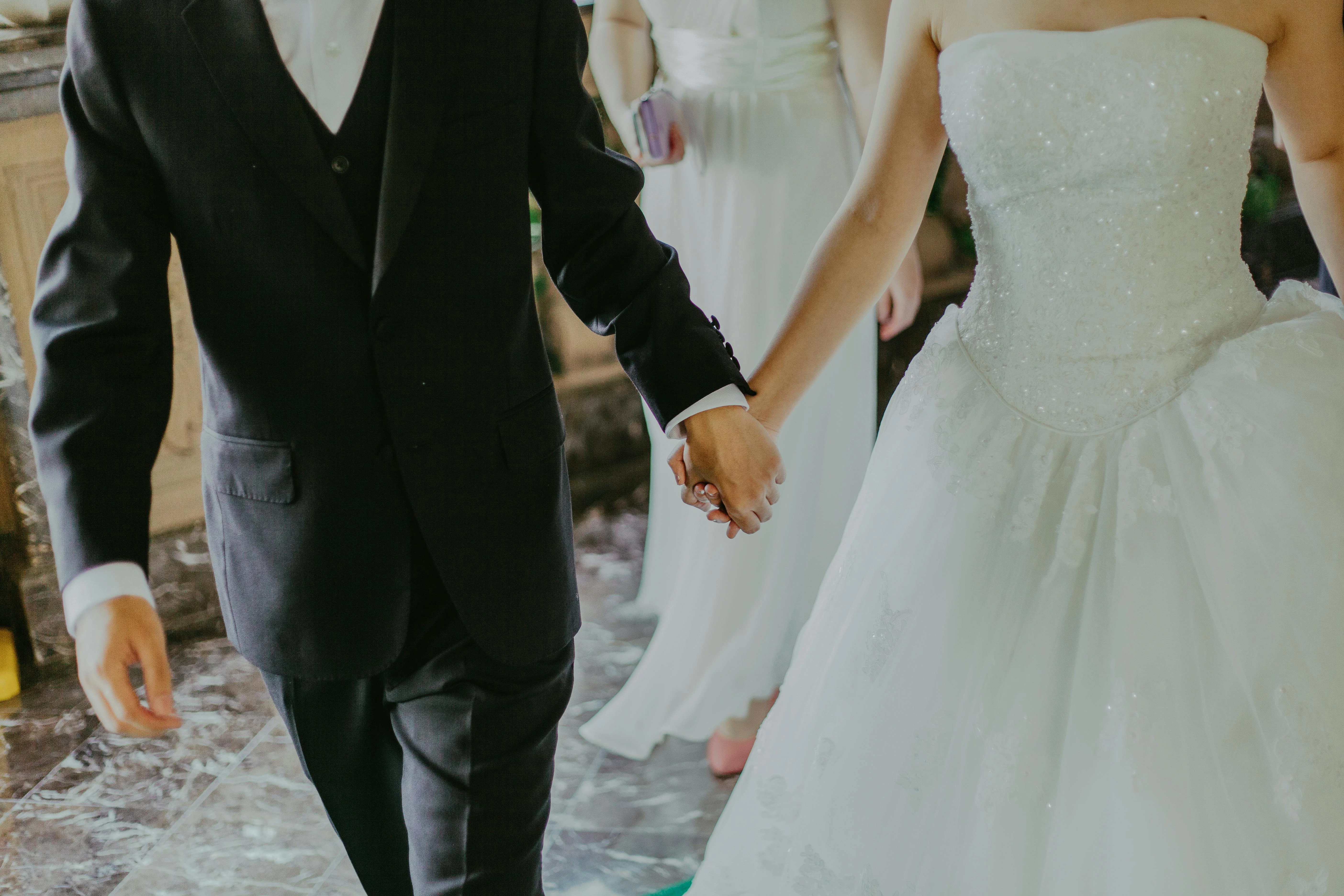 Nikah Muda Usia 19 Jadi Konten: Risiko Mental, Finansial, dan Sosial yang Perlu Disadari