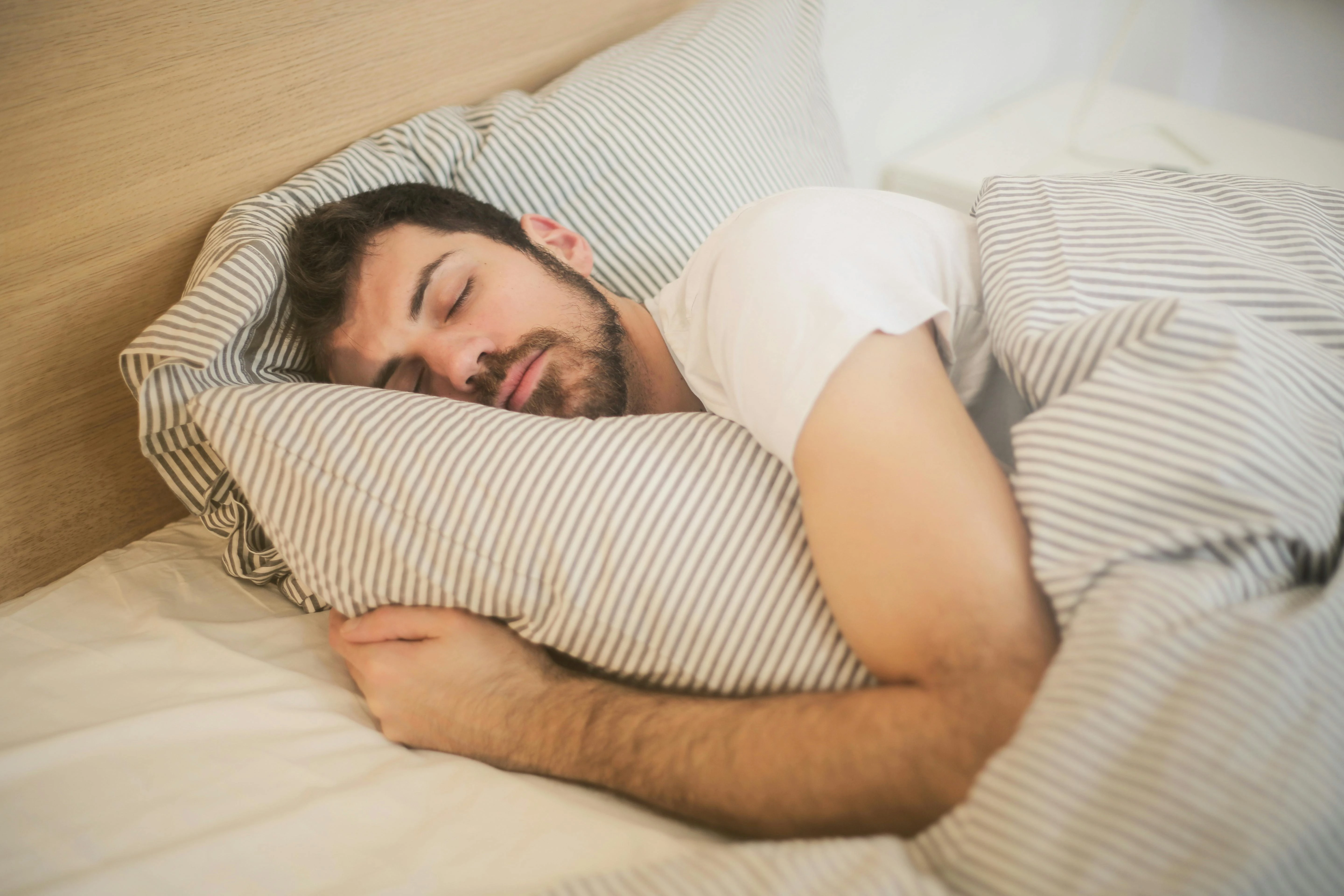 Tidur Lebih Lama di Akhir Pekan Ternyata Bisa Cegah Risiko Kematian Dini