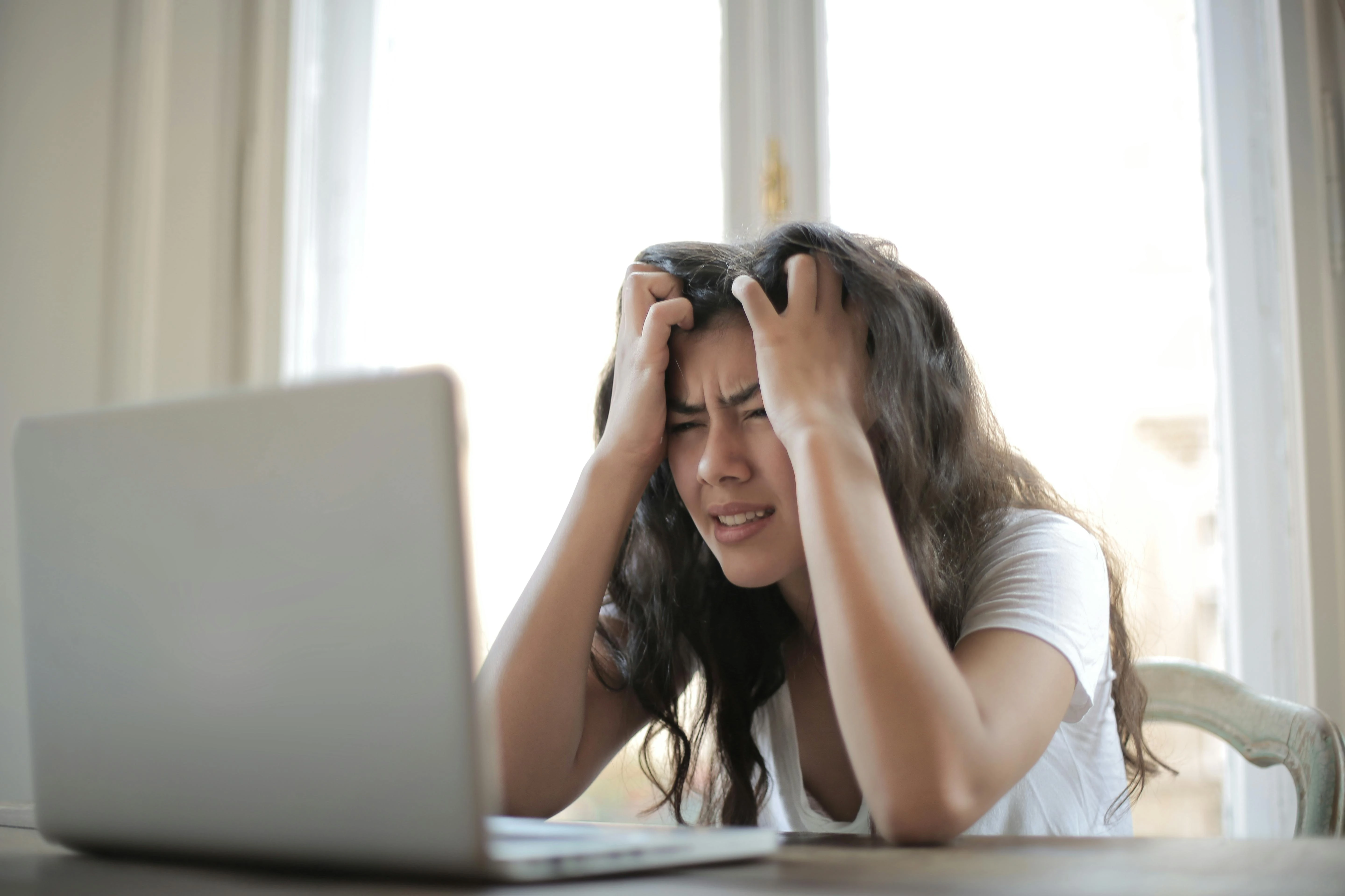 Apa Itu Burnout? Ciri-Ciri, Penyebab, dan Cara Mengatasinya