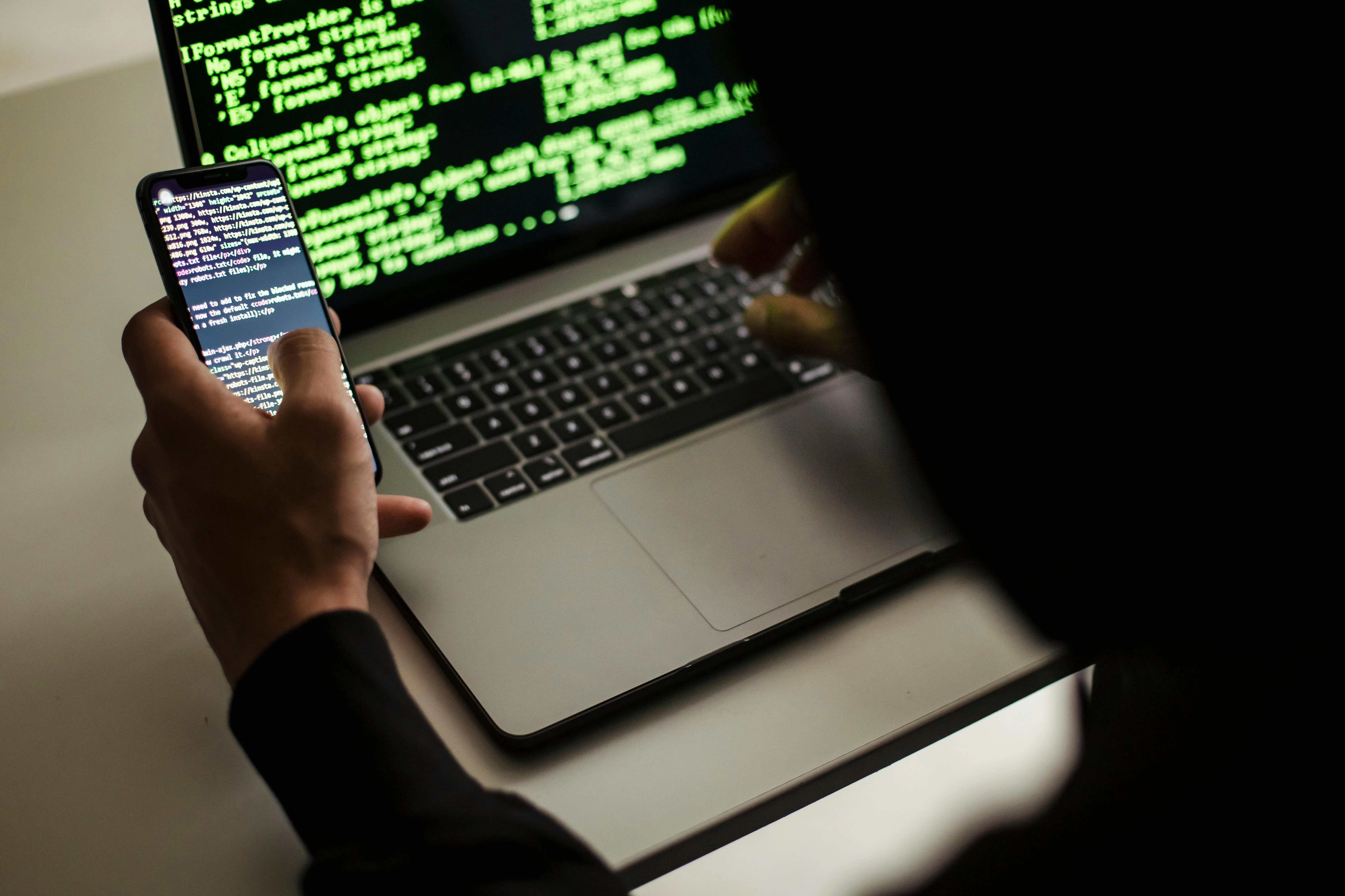 Lebih dari 30% Orang Nyaman Curhat ke AI, Ini Temuan Riset Kaspersky