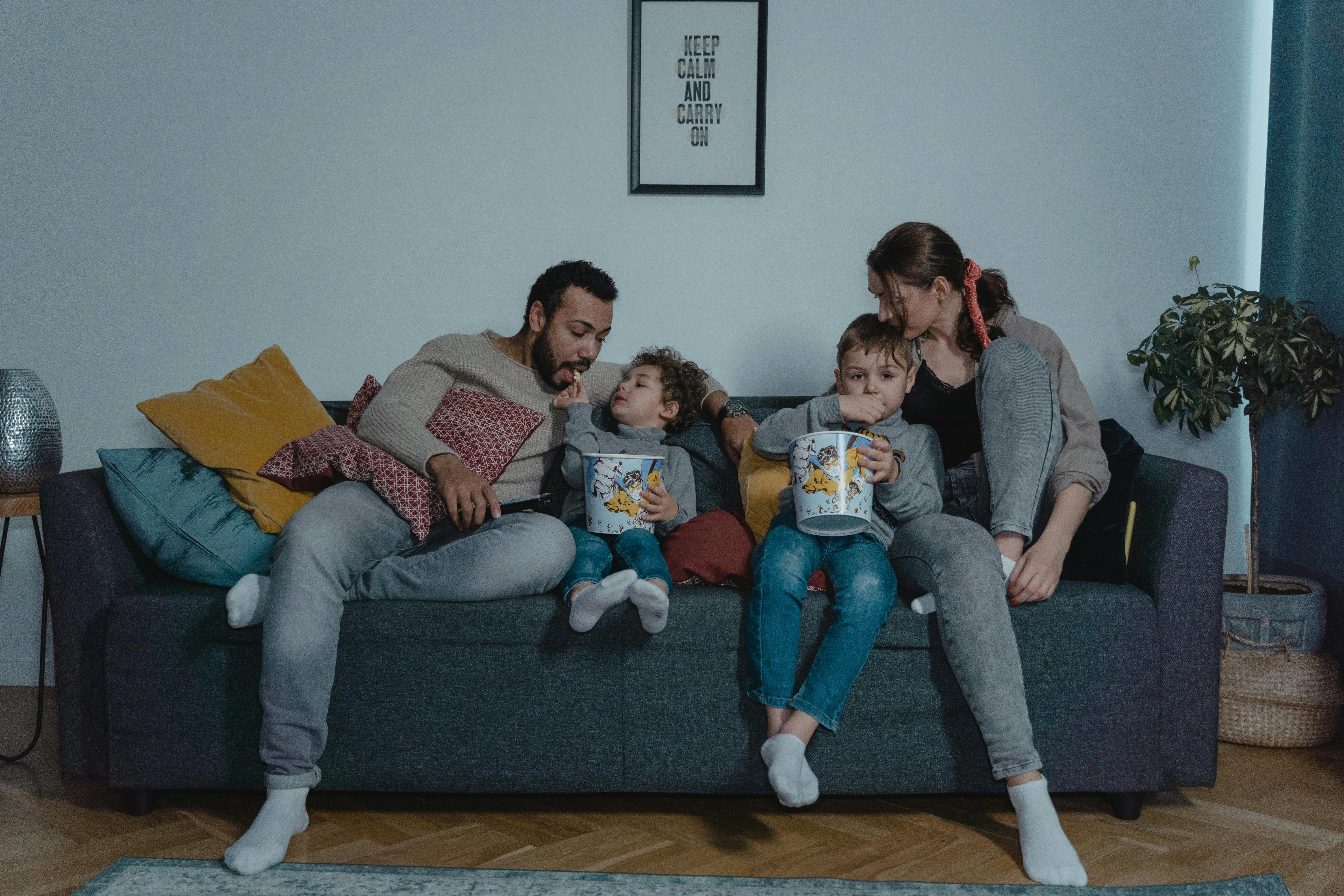 10 Film Natal Keluarga Paling Seru untuk Quality Time di Rumah