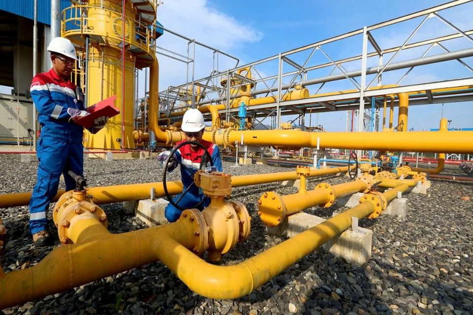Fitch Pertahankan Rating PGN (PGAS) BBB- dengan Outlook Stabil