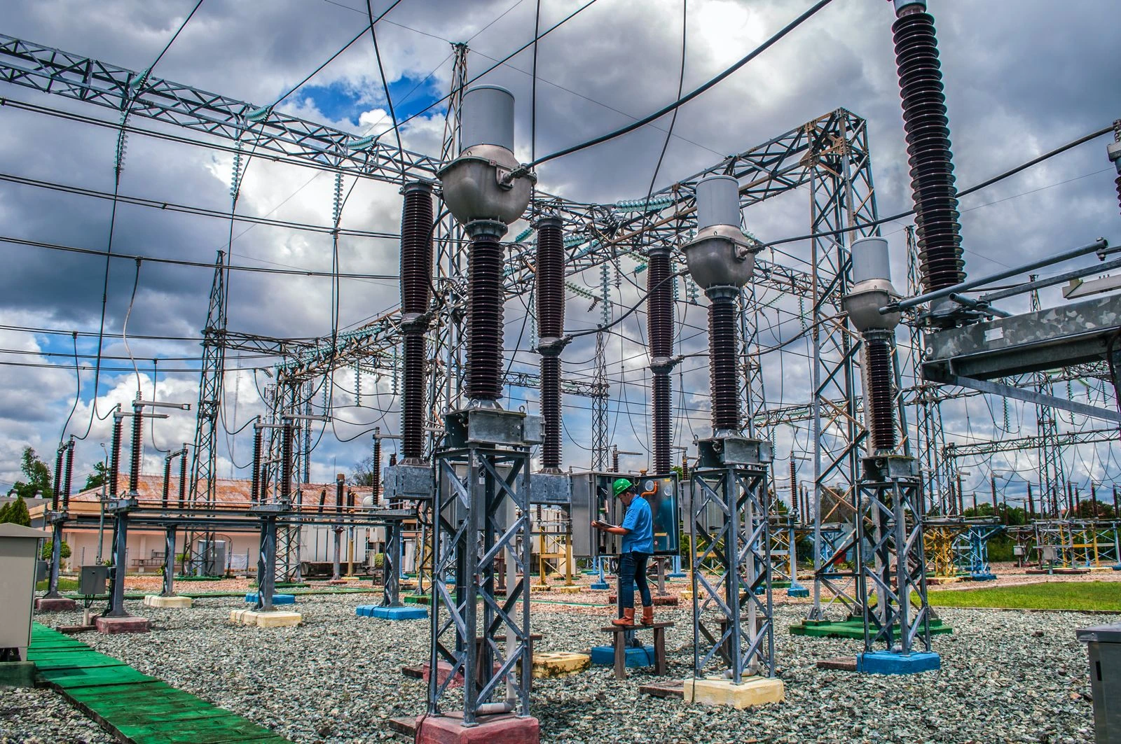 Tak Ada Risiko Blackout, Bahlil Sebut Pasokan Batu Bara PLN Aman