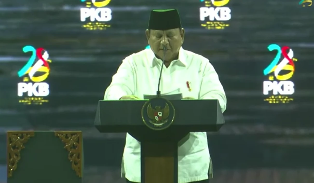 Prabowo Lantik 1.204 Pamong Praja Muda IPDN di Jatinangor