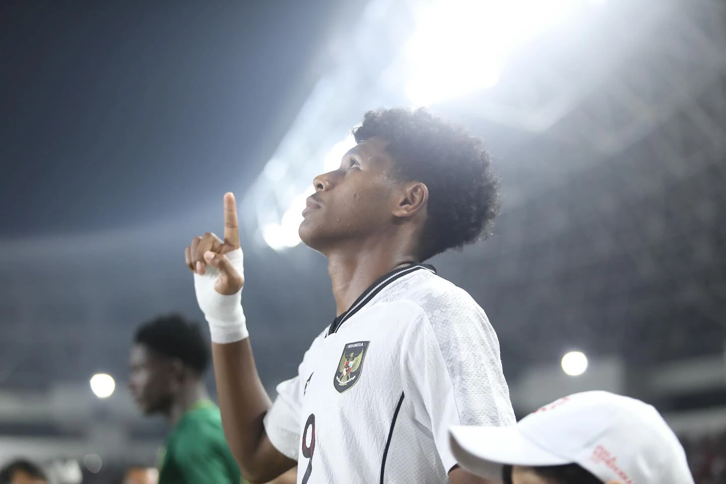 Profil Fadly Alberto dan Kronologi Tendangan Kungfu yang Mengancam Kariernya di Timnas