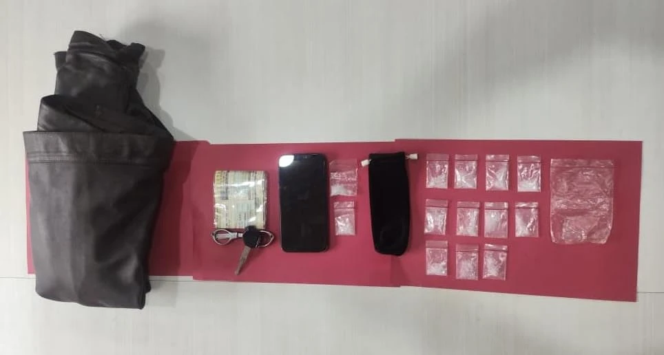 Polisi Amankan Pria Pembawa 13 Paket Sabu Seberat 9,98 Gram di Kutai Timur